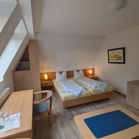 Pension & Restaurant Haus Hiddensee Kloster Eksteriør bilde