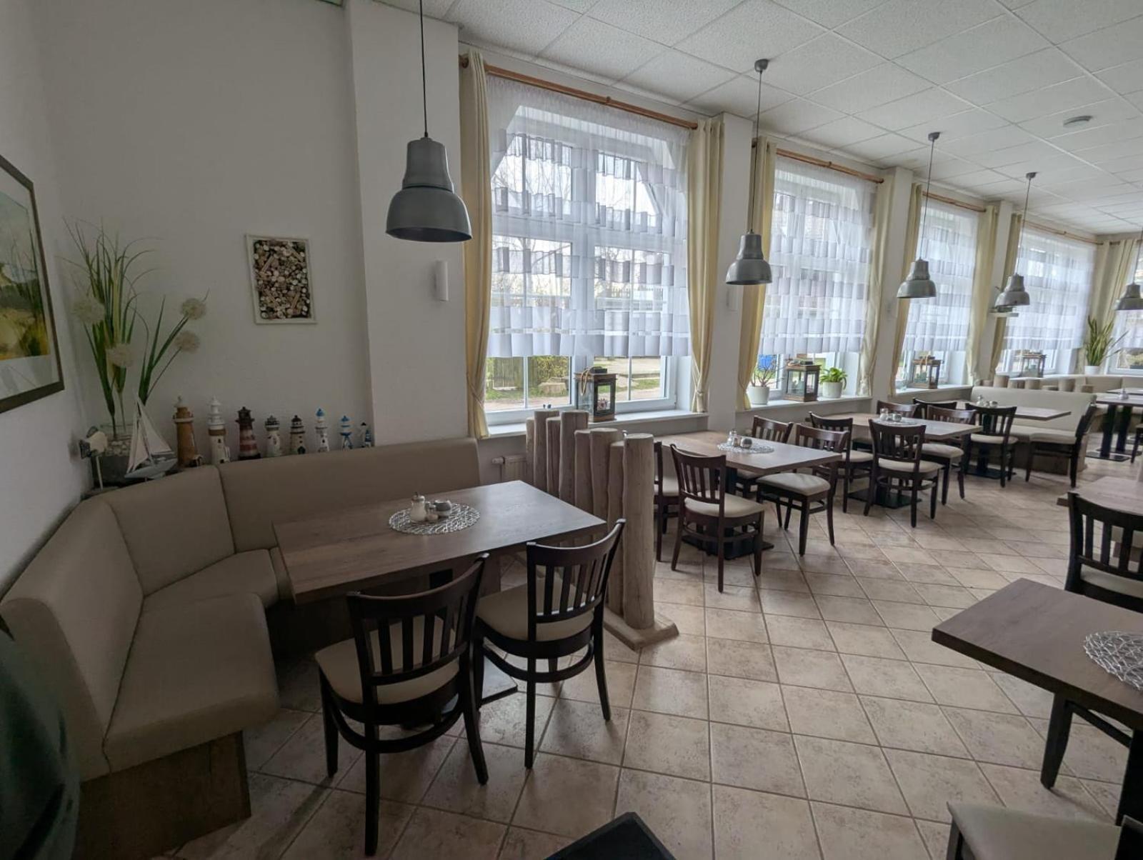Pension & Restaurant Haus Hiddensee Kloster Eksteriør bilde