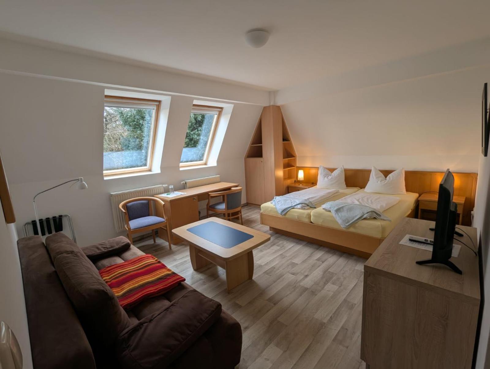 Pension & Restaurant Haus Hiddensee Kloster Eksteriør bilde
