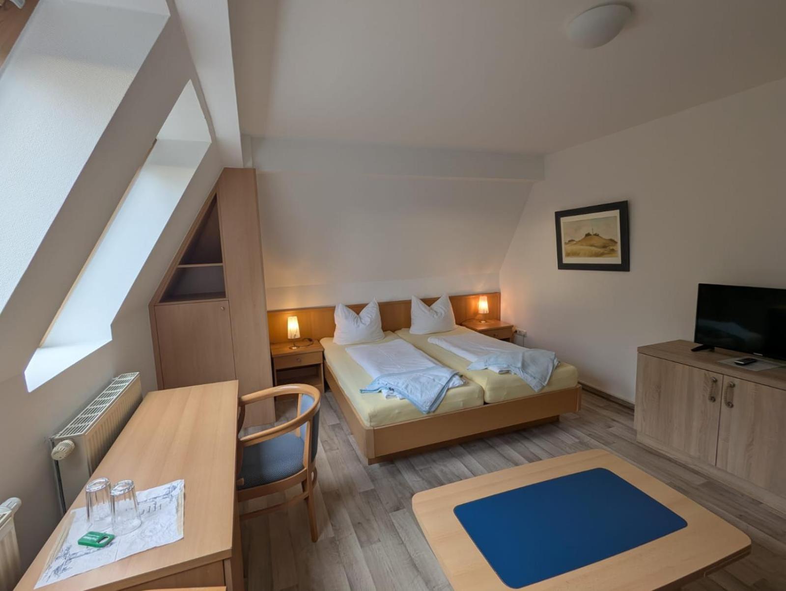 Pension & Restaurant Haus Hiddensee Kloster Eksteriør bilde