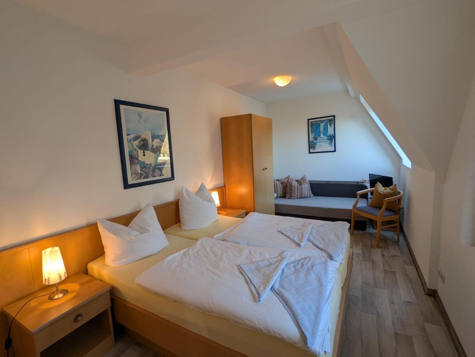 Pension & Restaurant Haus Hiddensee Kloster Eksteriør bilde